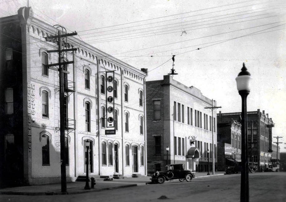 Main Street from intersection of A and Main Streets. Moscow, Idaho